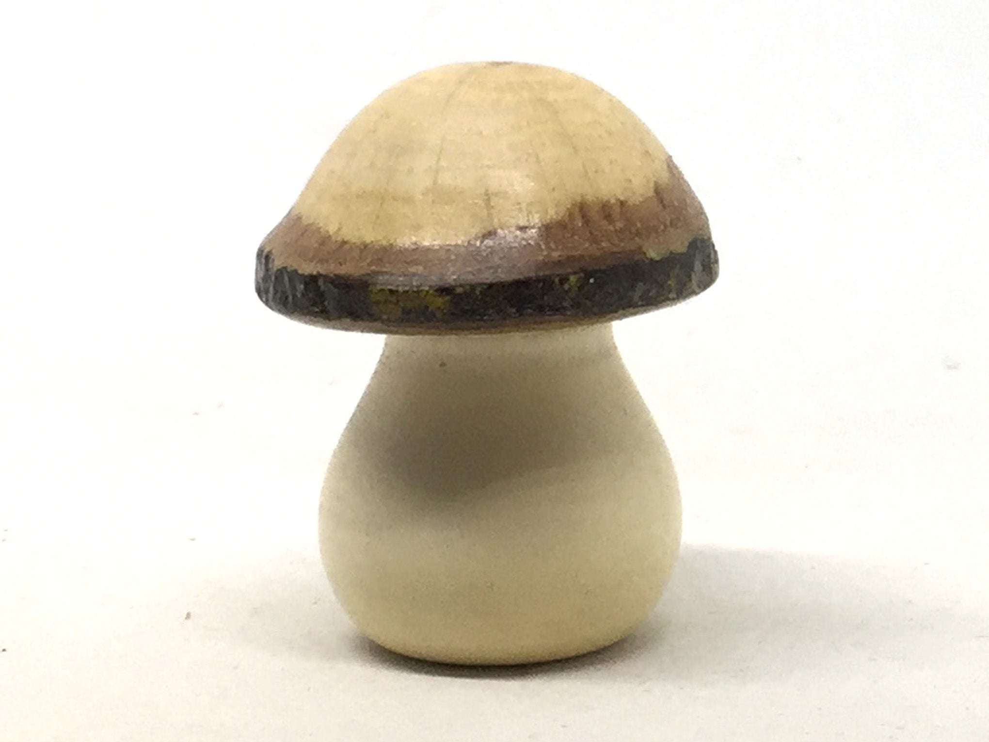 LV-5030 Holly & Live Oak Wooden Mushroom Keepsake Box, Pill, Jewelry Box-THREADED