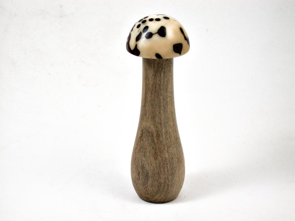 Reserved for Tammy: LV-3154 African Celtis & Raphia Palm Nut Mushroom Needlecase-THREADED