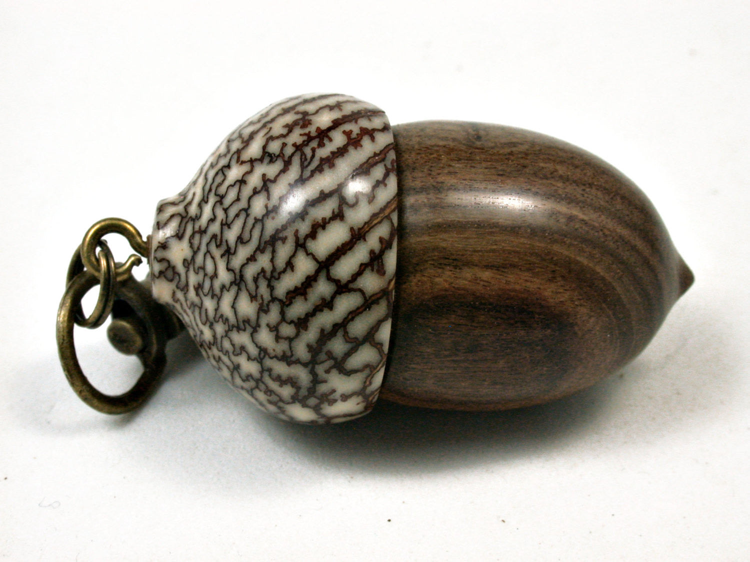LV-1981 Acorn Pendant Box, Charm, Pill Holder from Cocuswood & Betelnut-SCREW CAP