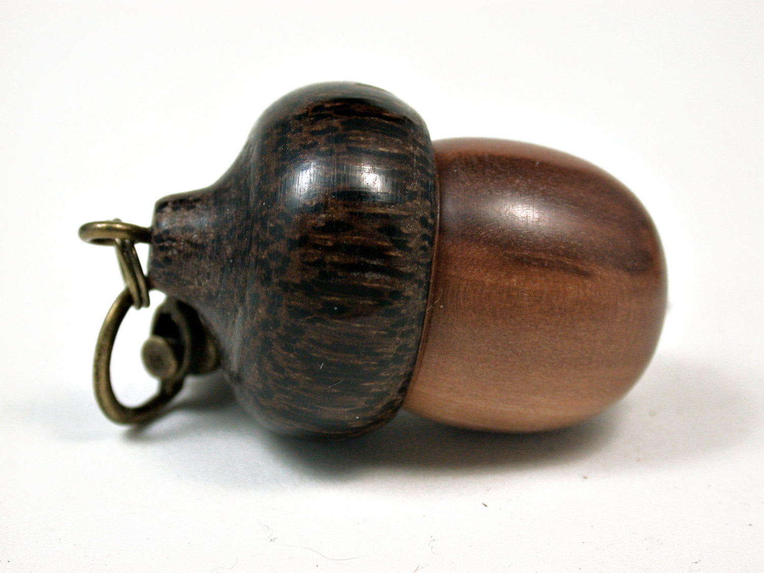 LV-1990 Acorn Pendant Box, Charm, Pill Holder from Manzanita & Palm-SCREW CAP