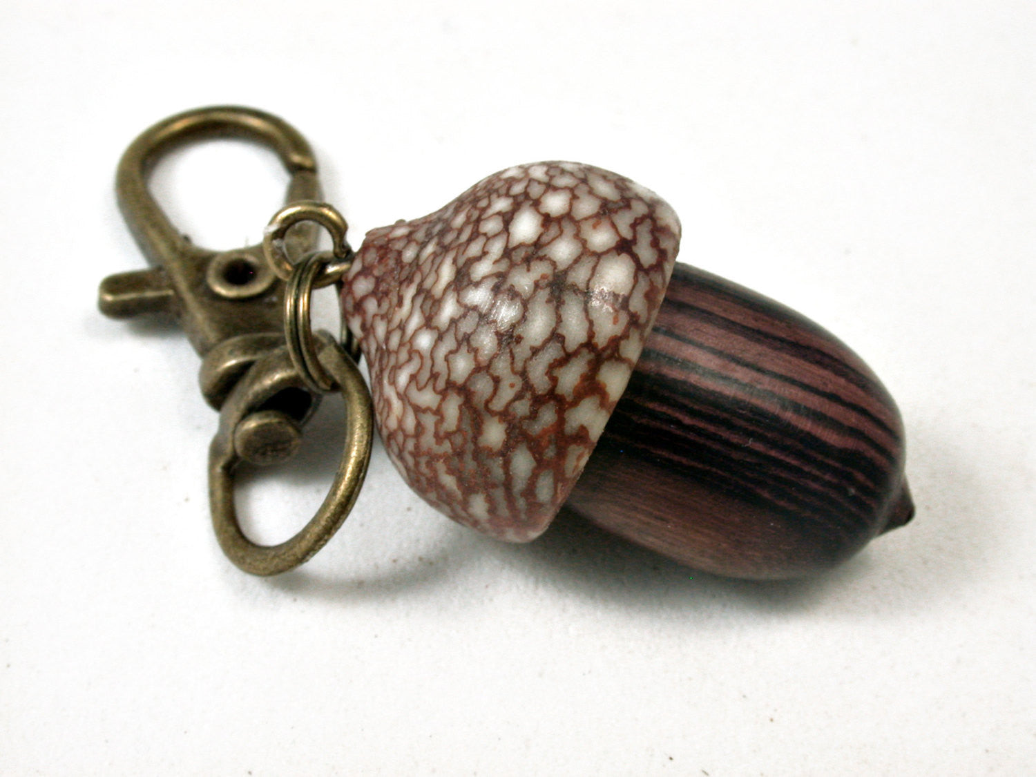 LV-2191 Acorn Pendant Box, Charm, Pill Holder from Camatillo & Betelnut-SCREW CAP
