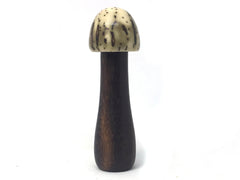 LV-4914  Raffia Palm Nut with Partridgewood Mushroom Pill Holder, Needlecase-THREADED