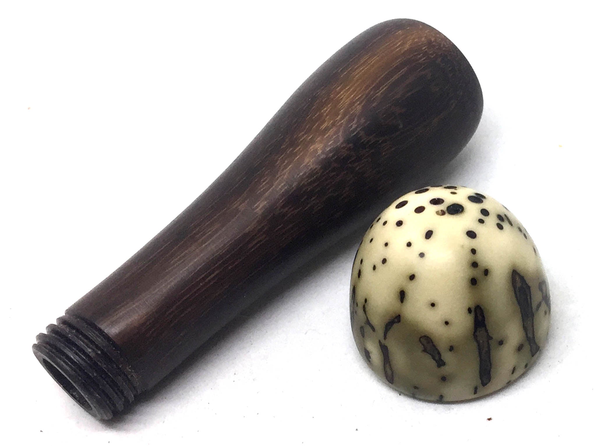 LV-4914  Raffia Palm Nut with Partridgewood Mushroom Pill Holder, Needlecase-THREADED